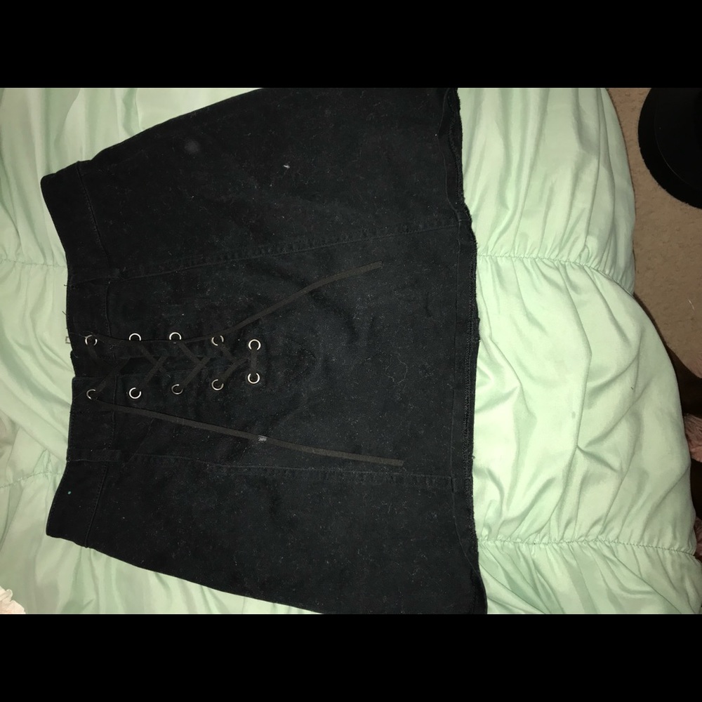 Black cross ties suede skirt